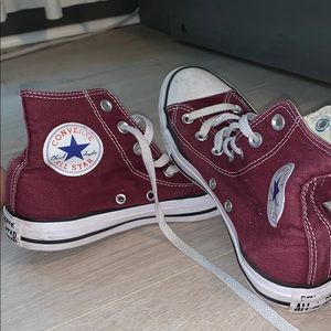 Maroon high top converse